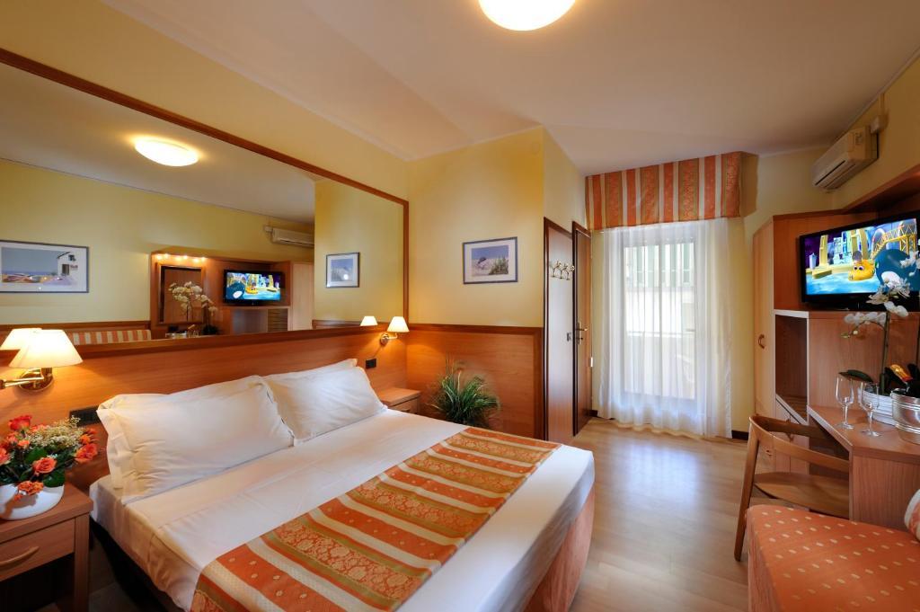 Hotel Al Prater Lignano Sabbiadoro Oda fotoğraf
