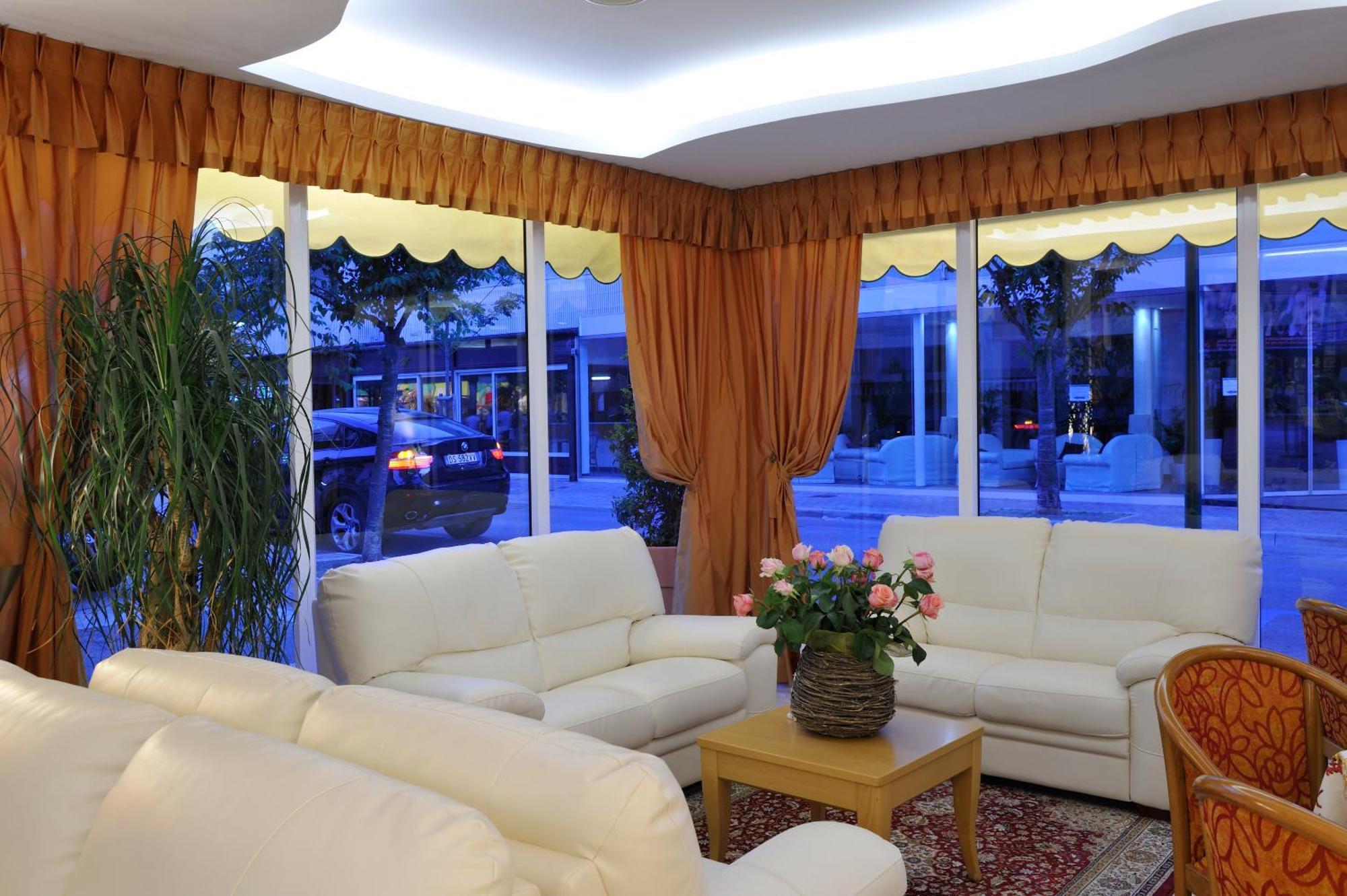 Hotel Al Prater Lignano Sabbiadoro Dış mekan fotoğraf