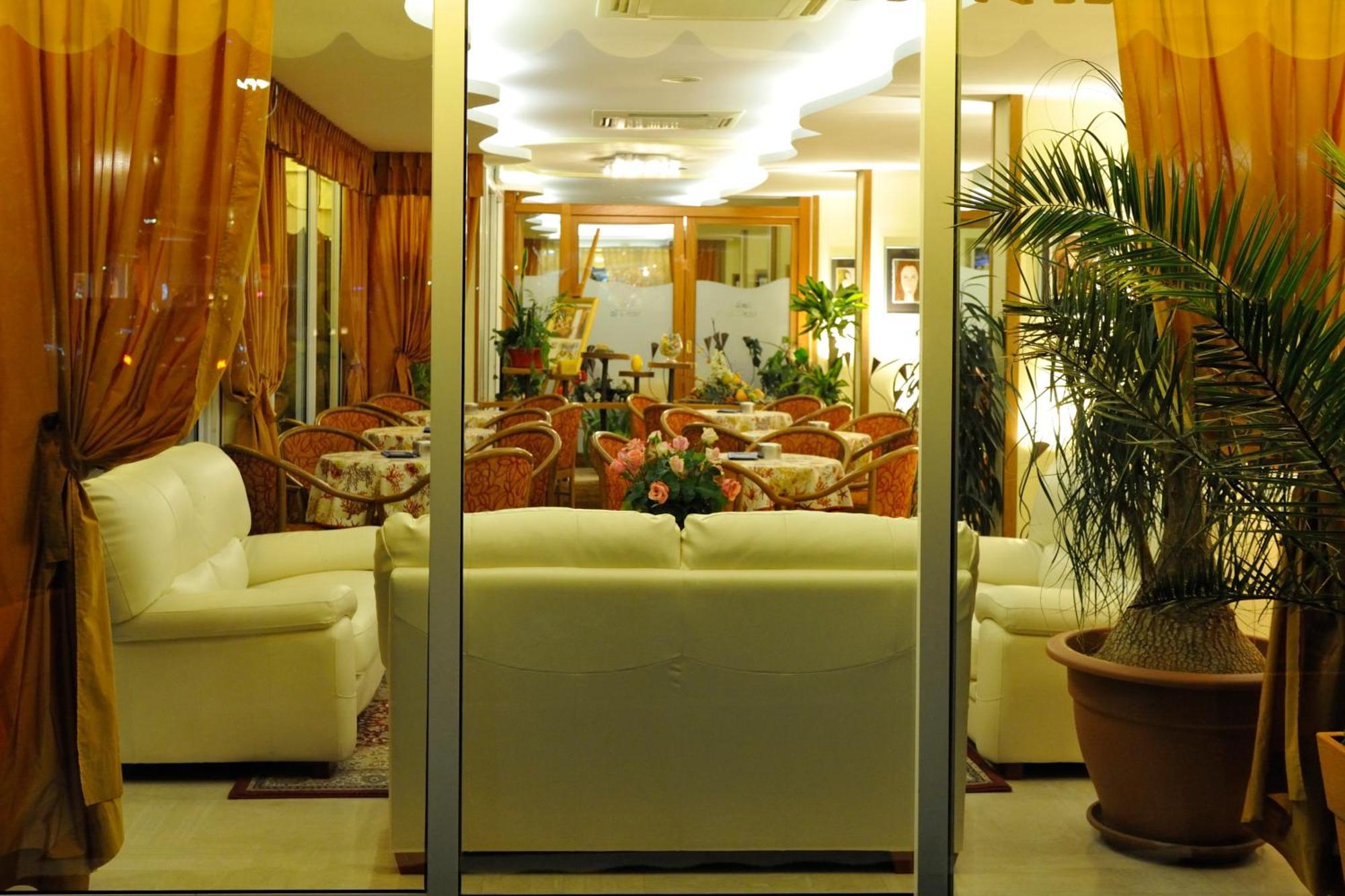 Hotel Al Prater Lignano Sabbiadoro Dış mekan fotoğraf