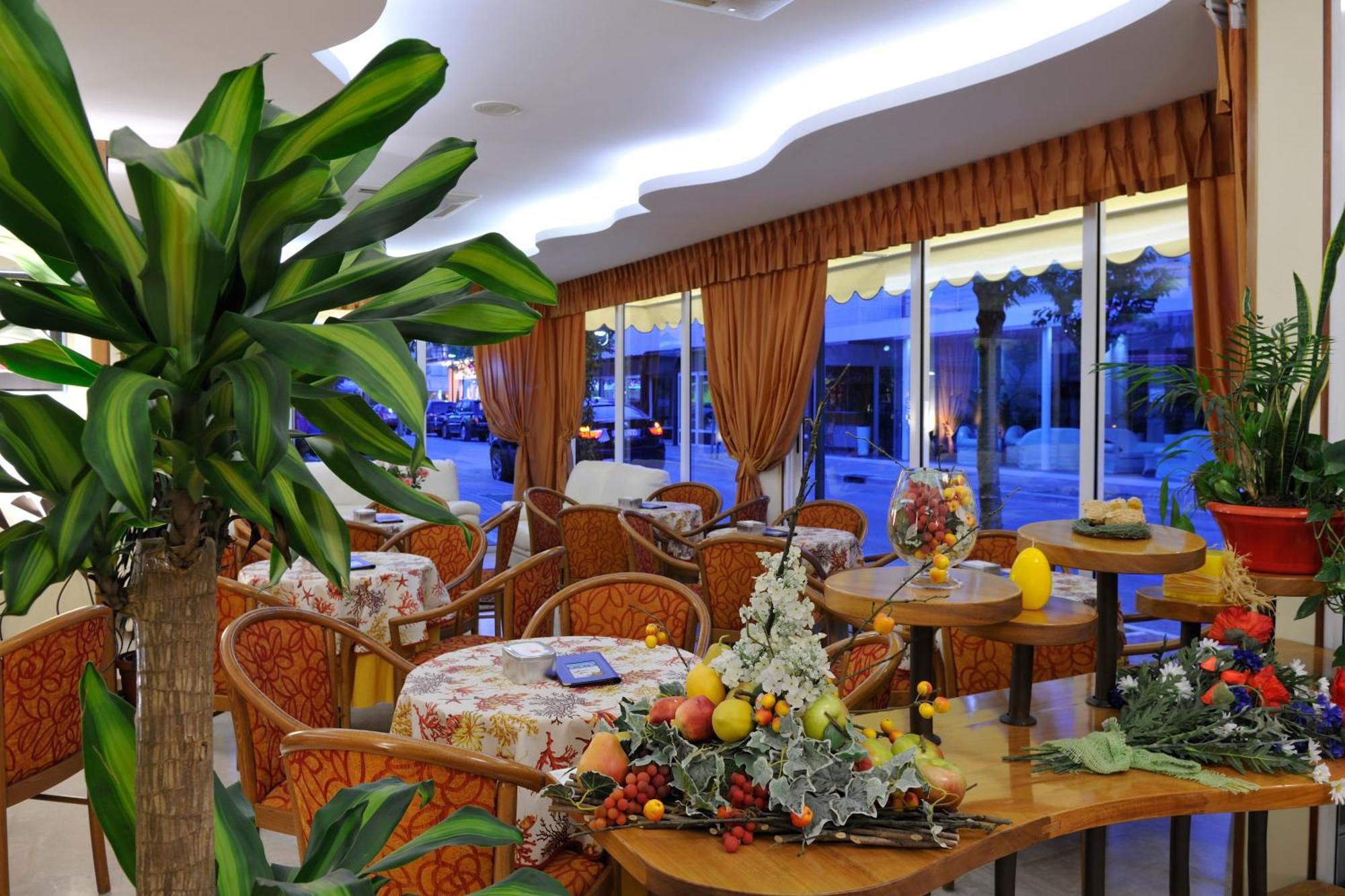 Hotel Al Prater Lignano Sabbiadoro Dış mekan fotoğraf