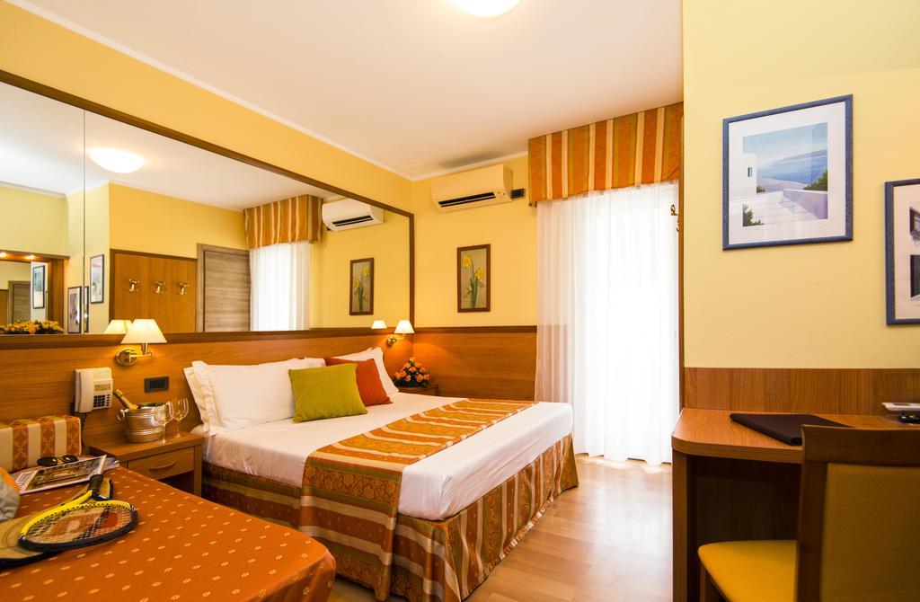 Hotel Al Prater Lignano Sabbiadoro Dış mekan fotoğraf