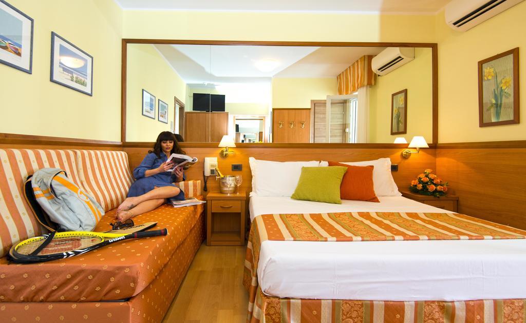 Hotel Al Prater Lignano Sabbiadoro Dış mekan fotoğraf