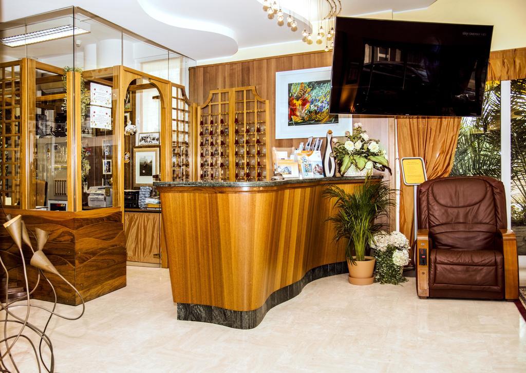 Hotel Al Prater Lignano Sabbiadoro Dış mekan fotoğraf