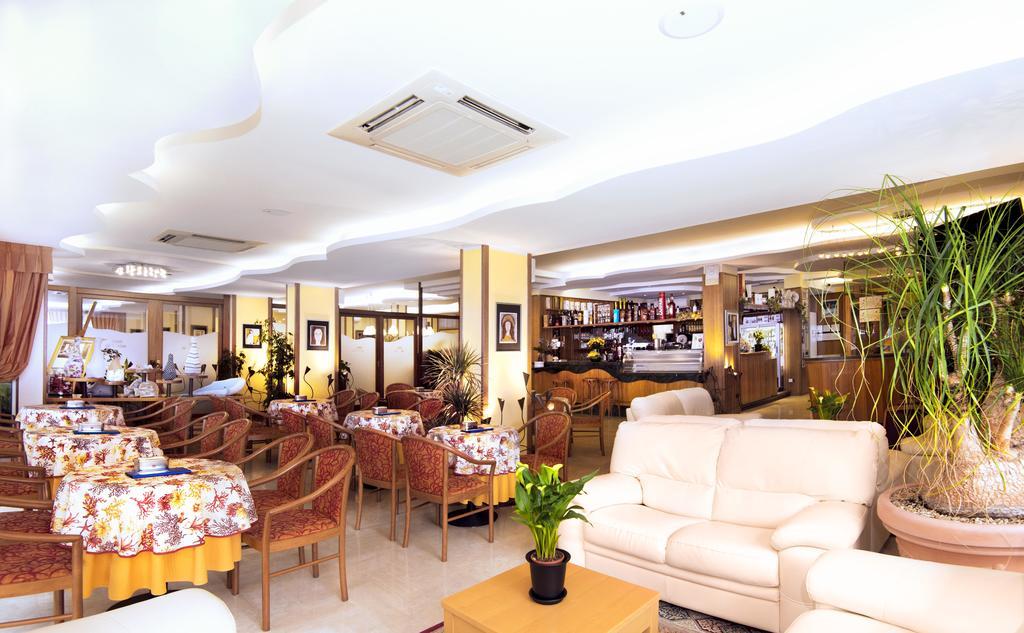 Hotel Al Prater Lignano Sabbiadoro Dış mekan fotoğraf