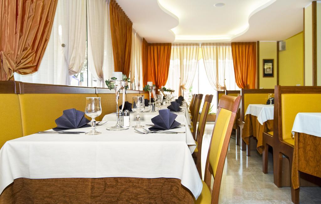 Hotel Al Prater Lignano Sabbiadoro Dış mekan fotoğraf