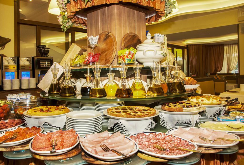 Hotel Al Prater Lignano Sabbiadoro Dış mekan fotoğraf